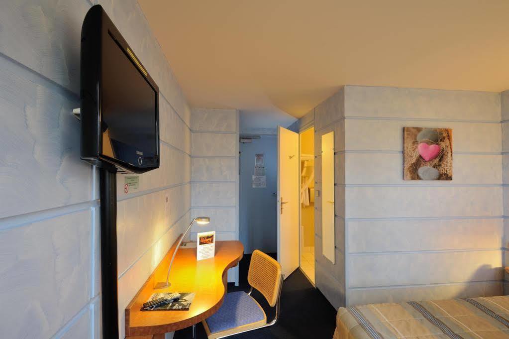 Hotel Du Parc Nantes Ouest オルヴォー エクステリア 写真